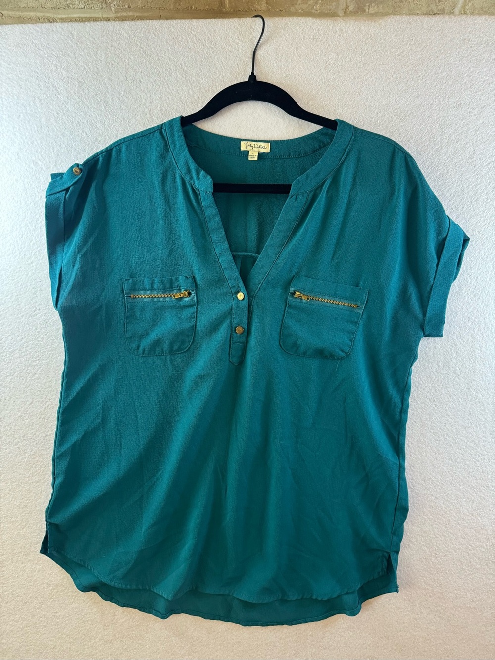 Lily White Teal Short-Sleeve Split V-Neck Blouse with Zip Pockets